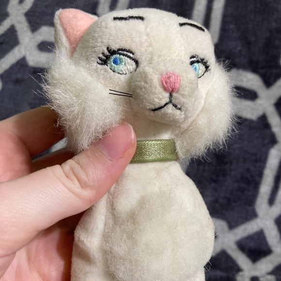 Duchess Cat Disney The Aristocats Plush Sitting Cat - Picture 3 of 16